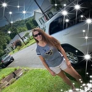 Meet your Posher, Vickie